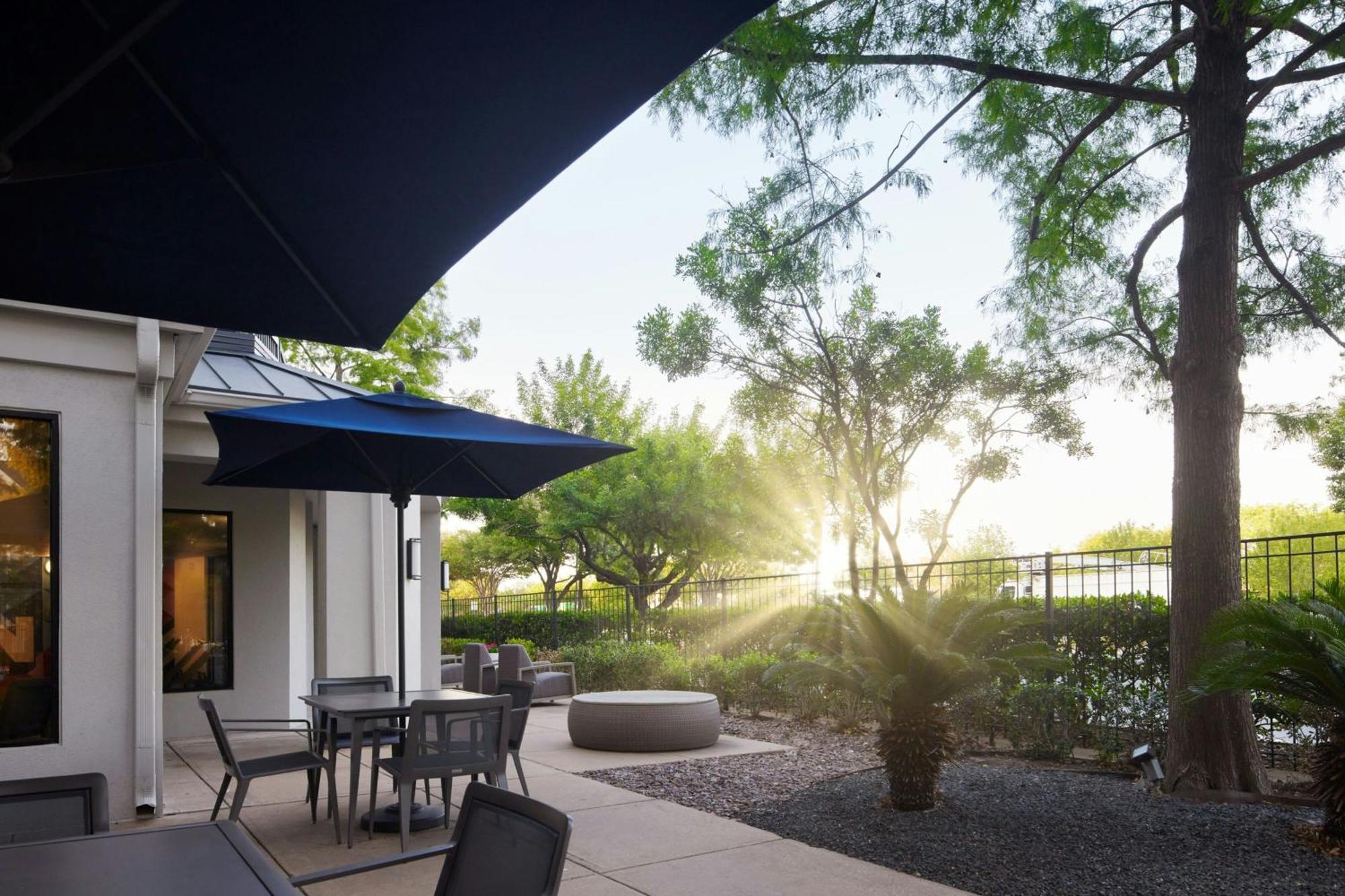 Courtyard Austin South Ξενοδοχείο Εξωτερικό φωτογραφία